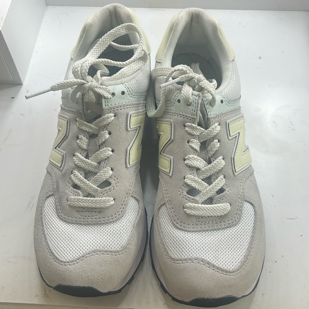 Women’s New Balance Sneakers
